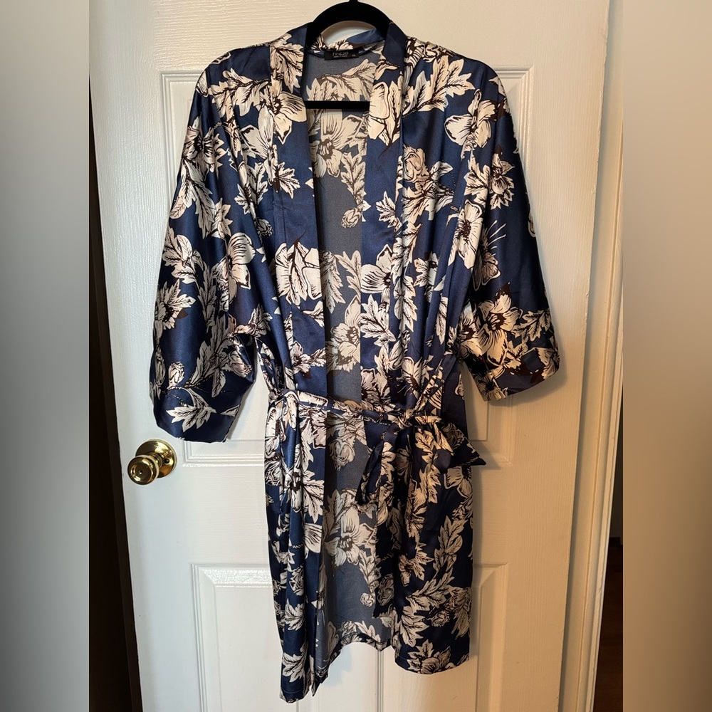 Navy floral print satin kimono robe